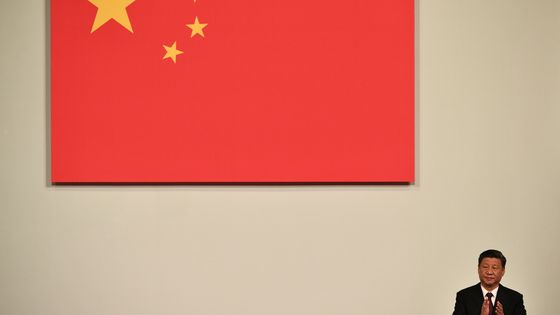 Entre Washington et Pékin, les récits nationaux de gestion de crise s'affrontent sous fond de guerre commerciale, alors que l'Assemblée générale de l'OMS s'ouvre cette semaine. ©AFP - Philip Fong