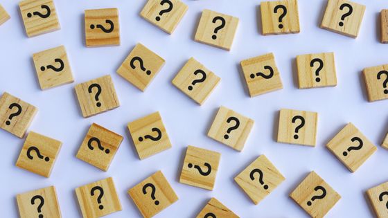 Aux hésitants. Les indécis. Les pointilleux. Ceux qui ne savent pas toujours. Qui se demandent. A qui il semble. A qui il faut des preuves. Qui questionnent. Tempèrent. Disent ce n’est pas si simple. Coupent les cheveux en quatre ©Getty - Nora Carol Photography