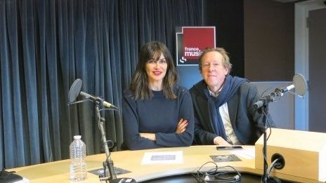 France Musique, studio 131... Helena Noguerra, actrice- chanteuse & le producteur Benoît Duteurtre ©Radio France - Annick Haumier / RF
