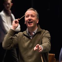 Le ténor et chef d'orchestre Paul Agnew