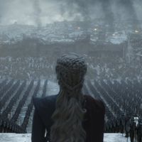 Daenerys face aux ruines de Port-Réal.