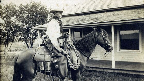 Dans Cow-Boy, Jean-Michel Espitallier mène une enquête sur le destin oublié de son grand-père, originaire d’un petit village des Hautes-Alpes et parti au début des années 1900 vers la Californie ©Getty - Buyenlarge