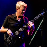 Le musicien, Kyle Eastwood sur la scène du Festival de Jazz de Barcelone le 30 octobre 2019 (Espagne).