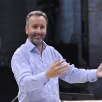 Le ténor et chef d'orchestre Paul Agnew
