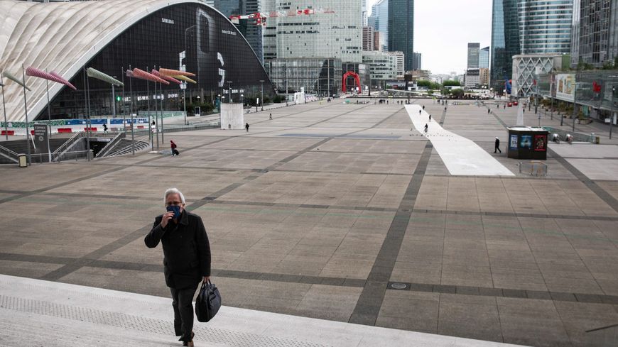 La crise de la Covid ravive le débat sur la répartition des bénéfices des entreprises. Ici, le quartier d'affaires de La Défense, en banlieue parisienne, plus grand pôle économique d'Europe.