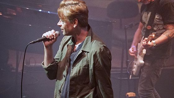 Benjamin Biolay, live au 104 sur France Inter avec son nouvel album "Grand Prix" ©Radio France - Anne Audigier