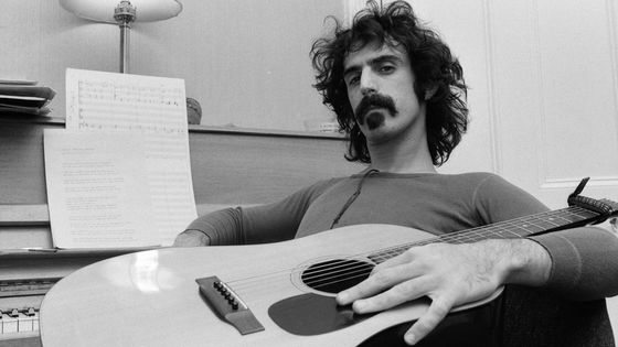 Frank Zappa en 1971 ©Getty - Bill Rowntree/Mirrorpix