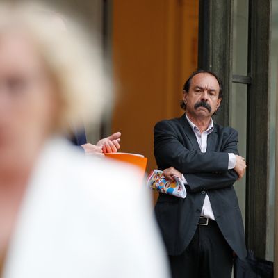 La ministre du Travail, Muriel Pénicaud, et le secrétaire général de la CGT, Philippe Martinez, à la sortie d'une réunion à l'Elysée, le 4 juin.