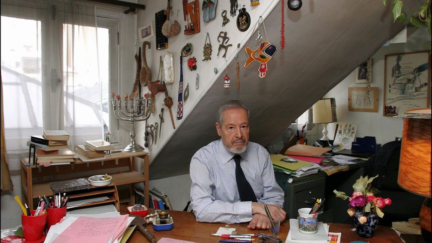 Albert Memmi chez lui à Paris en 2002