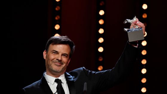 En 2019, François Ozon remportait l'Ours d'argent de la 69ème Berlinale pour son film "Grâce à Dieu" ©AFP - John MACDOUGALL