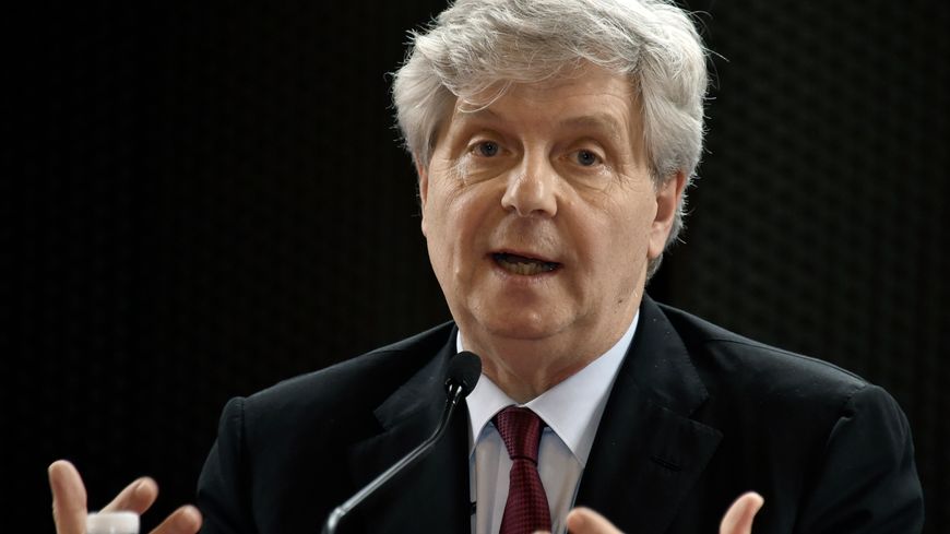 Stéphane Lissner, directeur de l'Opéra de Paris, était auditionné par la commission culture du Sénat. Il a pu préciser les contours de la grave crise budgétaire que traverse la maison lyrique