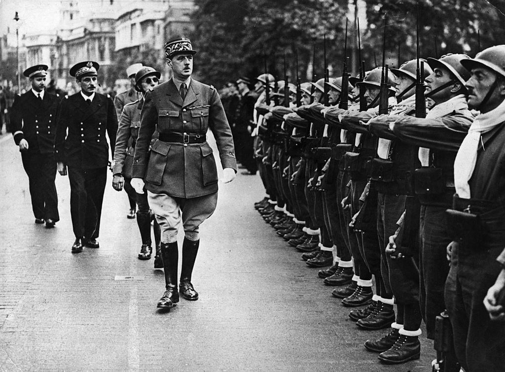 Combien Mesurait Le Général De Gaulle 1940 : De Gaulle condamné par contumace