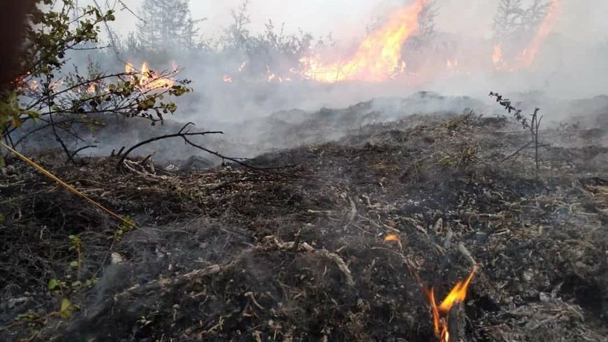 Les incendies ravagent la Sibérie depuis le début de l'été 2020. Photo publiée le 7 juillet par les autorités russes et prise en République de Sakha (nord-est de la Sibérie) où 137 feux couvraient une surface de 385 000 hectares.