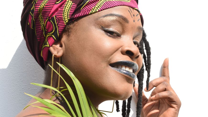 Gladys Samba - Photo de Kinzenguele