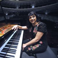 La pianiste Shani Diluka à la "Folle journée" à Nantes en 2014