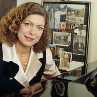 Brigitte Engerer à son domicile en 1987 /Mémoire retrouvée, Brigitte Engerer, prod. Gaëlle Le Gallic