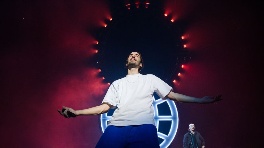 Lomepal lors de son concert à L'AccorHotels Arena le 18 novembre 2019 (Photo : David Wolff - Patrick/Redferns)