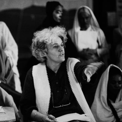Hélène Cixous, auteure de "L'Indiade ou l'Inde de leurs rêves" et Ariane Mnouchkine lors des répétitions de la pièce en 1987.