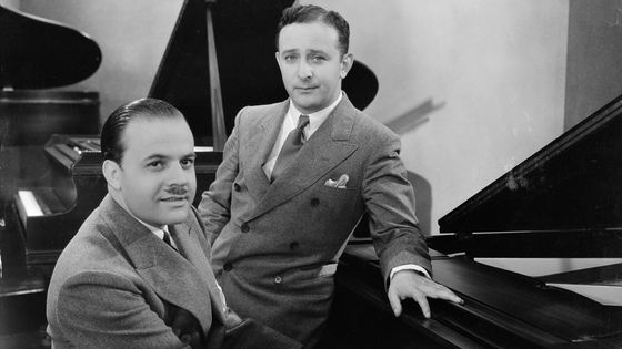 Nacio Herb Brown, compositeur et Arthur Freed, parolier, auteurs de la chanson "Singin' in the rain" ©Getty - Photo via John Kobal Foundation/Getty Images