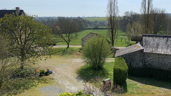 Une vue depuis la ferme Vaucelan - Aurélien Bellanger