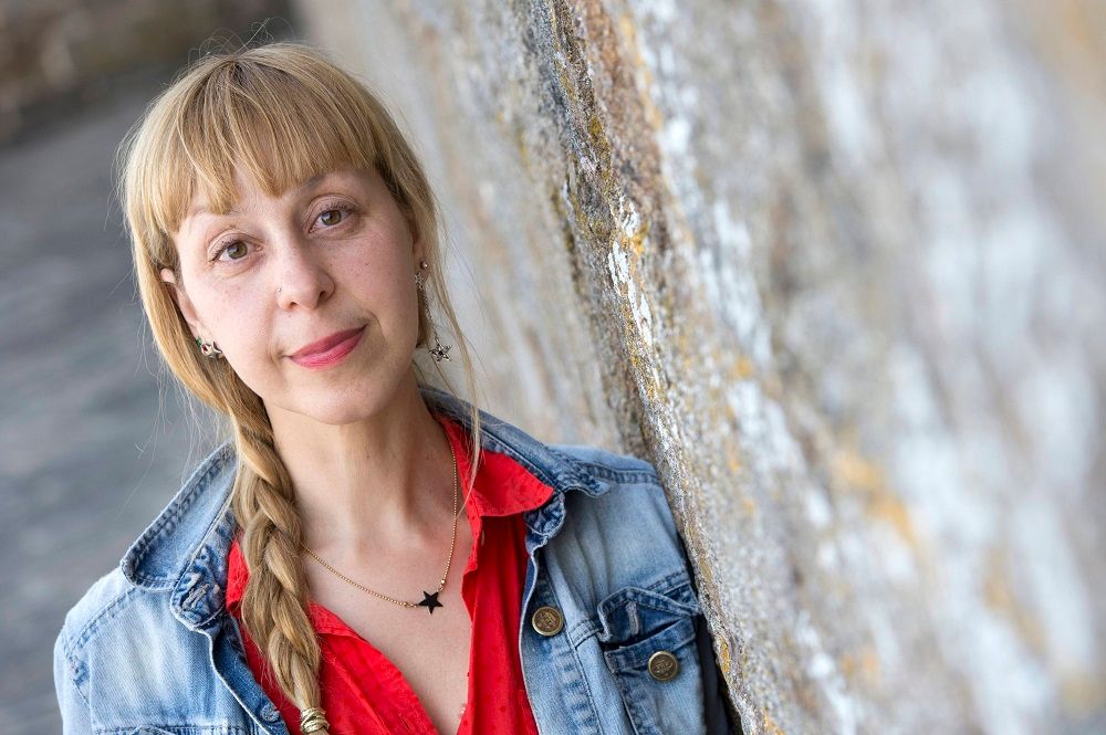 Le Masque Et La Plume Les Jeunes Amants "Épatante", "magnifique"… Lola Lafon fait chavirer les critiques du