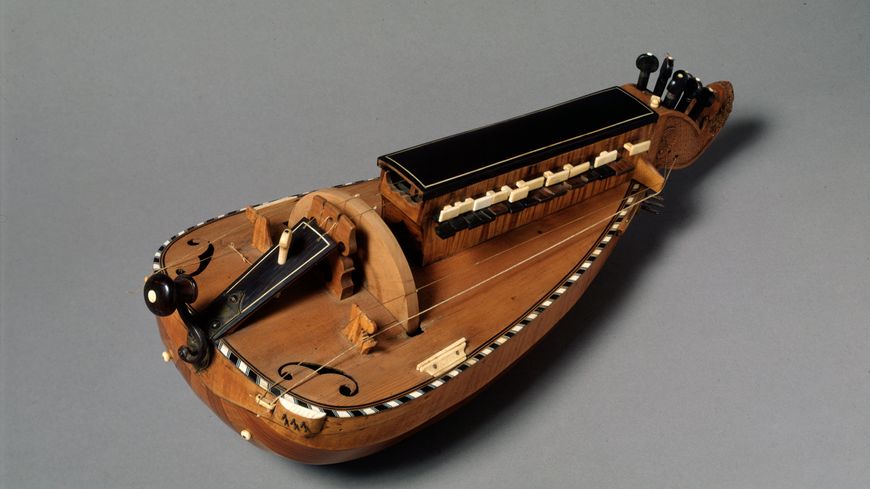 Une vielle à roue, instrument dont René Zosso était spécialiste