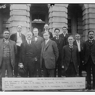 Membres de la Commission sur l'Immigration aux Etats-Unis, connue également sous le nom de Dillingham Commission (George Grantham Bain Collection, Library of Congress)