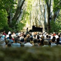 Etsuko Hirose au "festival de la Roque d'Anthéron" - Parc du Château de Florans