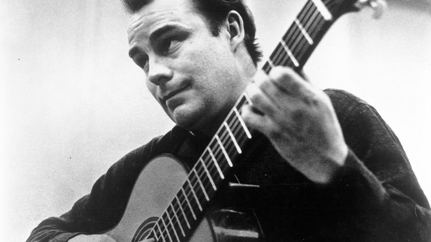Le guitariste Britannique Julian Bream (1933 - 2020)