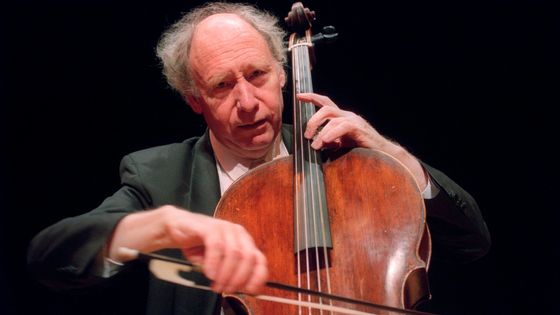 Le violoncelliste Anner Bylsma, soliste, et membre de l'ensemble Archibudelli (La Haye, 17 février 1934 - Amsterdam, 25 juillet 2019) ©Getty - Photo by Hiroyuki Ito/Getty Images