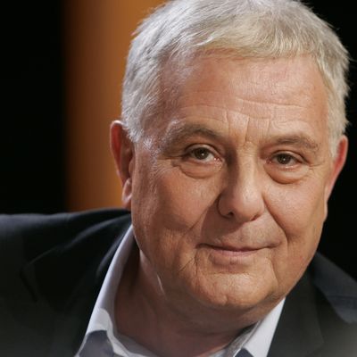 Philippe Sollers sur le plateau de l'émission "Vol de Nuit" le 3 janvier 2006.