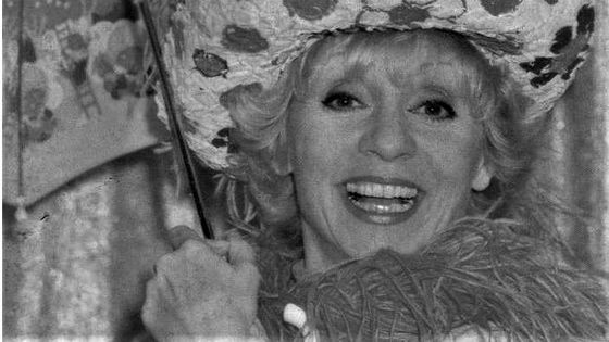 Annie Cordy (1928-2020) Une Artiste à la bonne humeur communicative ! - Label CBS