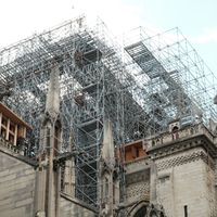 Restauration de Notre-Dame de Paris un an après son incendie.