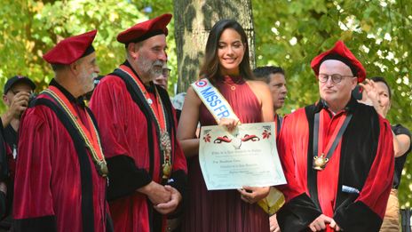La Divina Botelha de Galhac