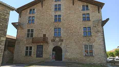 Ondarearen egunen kari, Irisarriko Ospitalea ondare zentroak programa eder bat proposatzen du