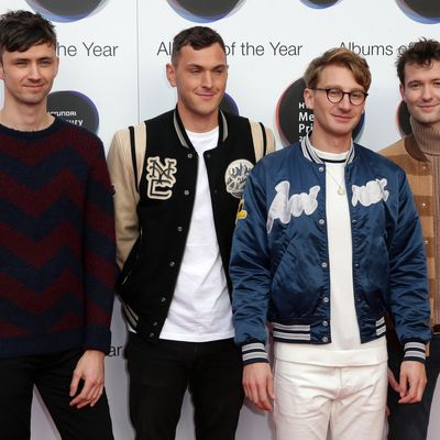 Dave Bayley, Joe Seaward, Edmund Irwin-Singer, et Drew MacFarlane du groupe Glass Animals à la cérémonie de remise des prix Mercury Music au centre de Londres le 14 septembre 2017.