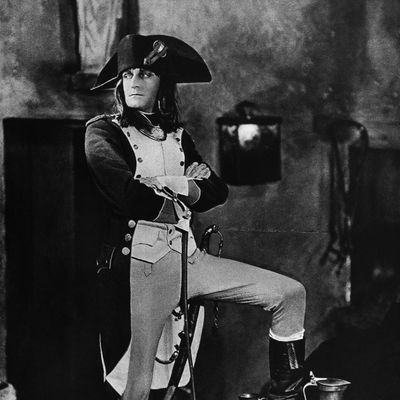 Albert Dieudonné dans "Napoléon" d'Abel Gance (1927). Sur cette image, il est encore Bonaparte