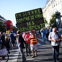 Une première journée de mobilisation a eu lieu le jeudi 17 septembre, contre les suppressions d'emplois et pour des hausses de salaires, au moment où se multiplient restructurations et plans sociaux.