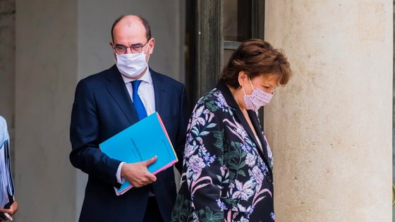 Jean Castex n'a pas donné raison à Roselyne Bachelot face au couvre-feu ©Maxppp - IP3 Press