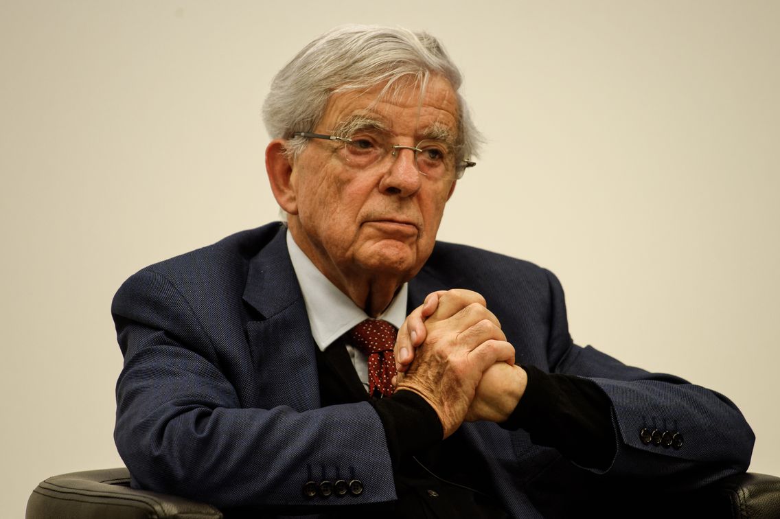 L'intranquille Jean-Pierre Chevènement