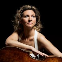 Portrait de la violoncelliste Ophélie Gaillard.