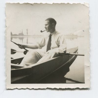 Maurice Genevoix à la pêche