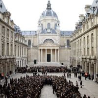 L'hommage national à Samuel Paty sera rendu ce soir à 19h30 depuis la cour d'honneur de la Sorbonne à Paris