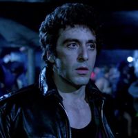 Al Pacino dans le rôle de Steve Burns, flic infiltré dans le milieu gay SM, extrait d'une scène du film "Cruising" de W; Friedkin, dans une boîte de nuit new-yorkaise