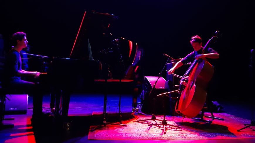 Thomas Encho & Stéphane Kerekci au théâtre de l'Idéal le 15 octobre 2020 dans le cadre du Tourcoing Jazz Festival