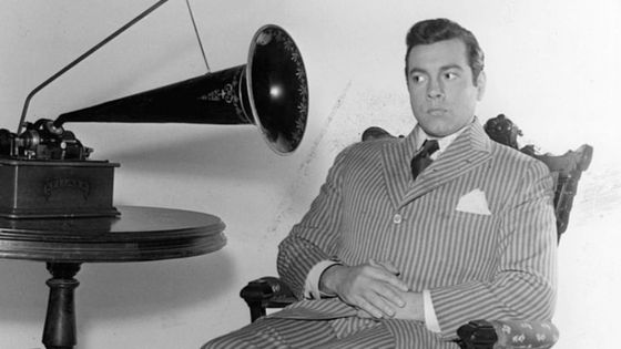 Mario Lanza faisant une pause lors du tournage du film 'The Toast Of New Orleans' en 1950 ©Getty - Metro-Goldwyn-Mayer