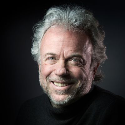 Portrait de l'écrivain et philosophe Frédéric Lenoir à Paris le 16 février 2016.