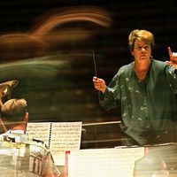 La cheffe d'orchestre Marin Alsop, en répétition au Sydney Opera House en 1998
