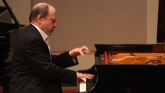 Marc-Andre Hamelin performing the music of Berg, Stockhausen, Ravel and Liszt at Mannes College the New School for Music on Friday night, July 29, 2011 ©Getty - Hiroyuki Ito