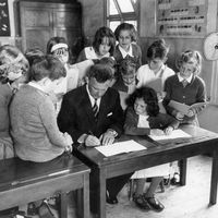 Désir de transmettre et passion d'enseigner, quelles missions pour le professeur des écoles ?